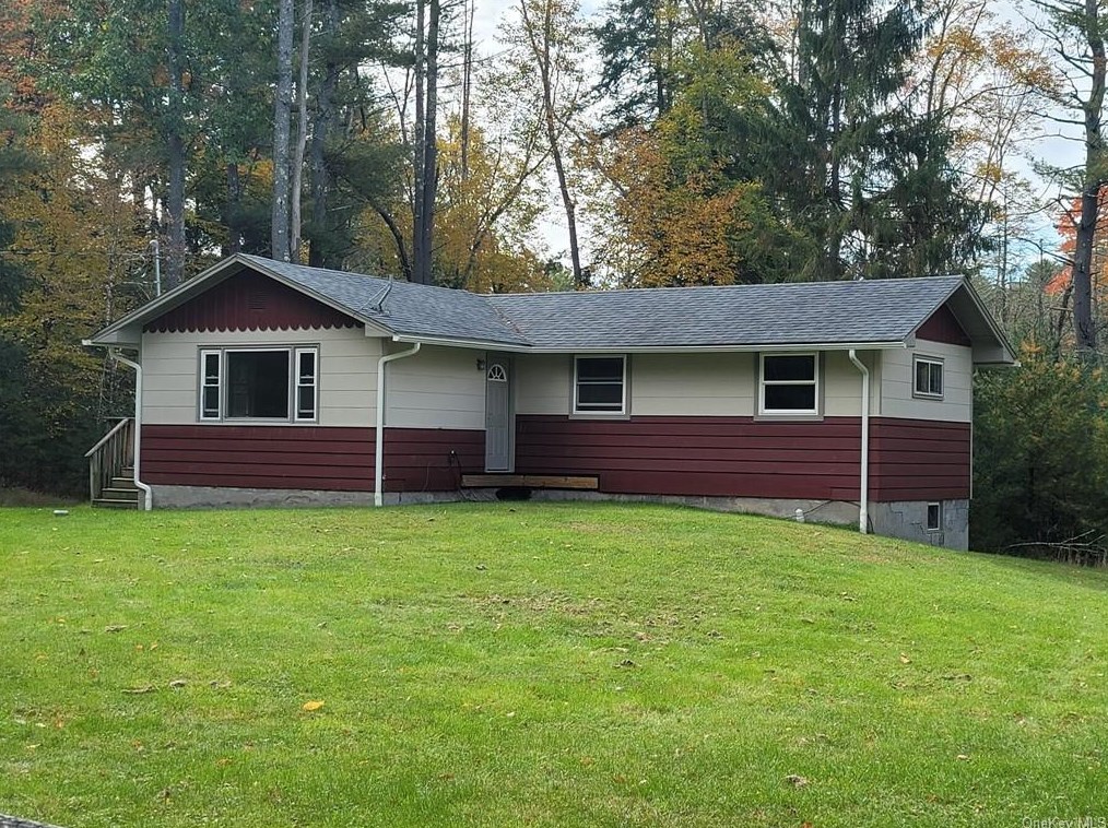 71 Park Rd, Yulan, NY 12792-5123