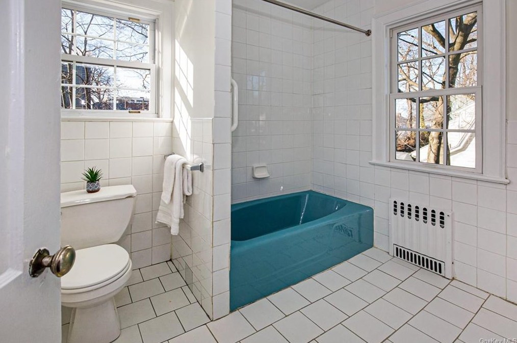 46 Concord Ave, Larchmont NY  10538-2928 exterior