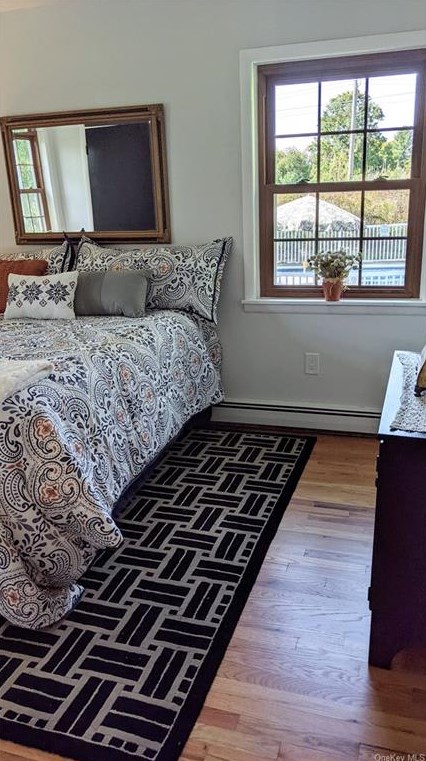 5 Crest Ct, East Fishkill NY  12533-5059 exterior