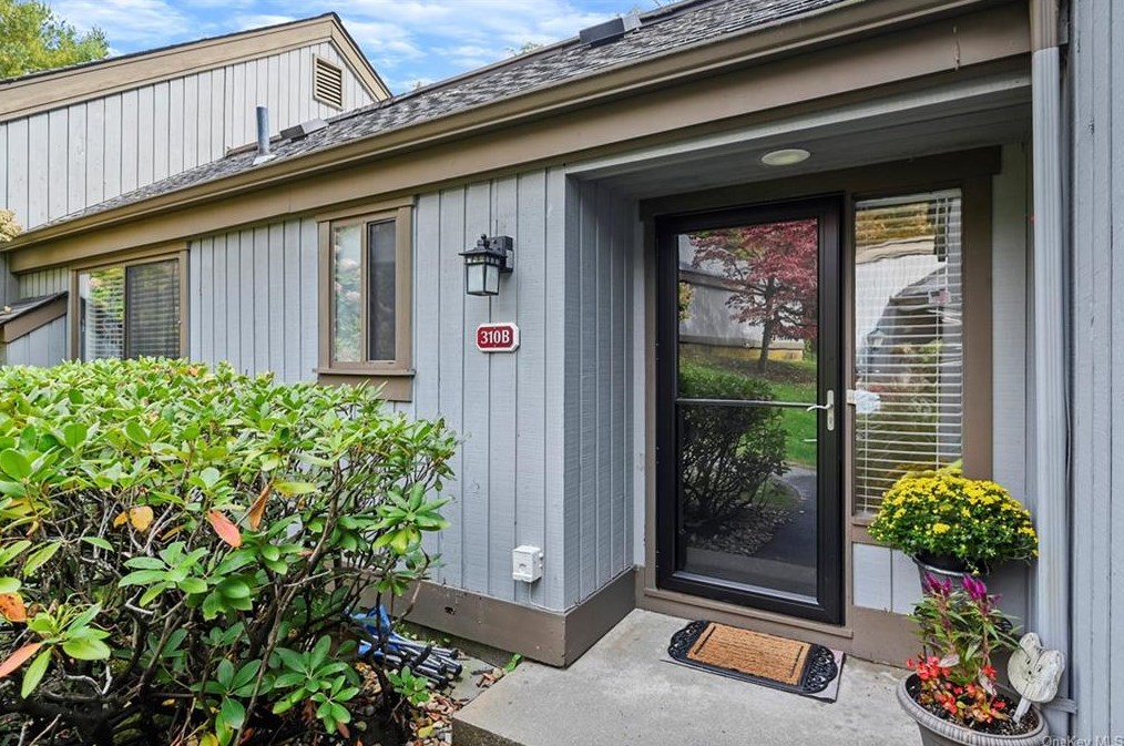 310 Heritage Hills #b, Somers Town, NY 10589