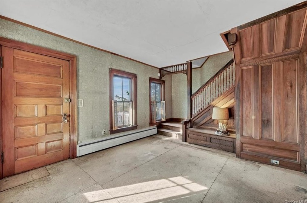 20 Plank Rd, Newburgh NY  12550-1980 exterior