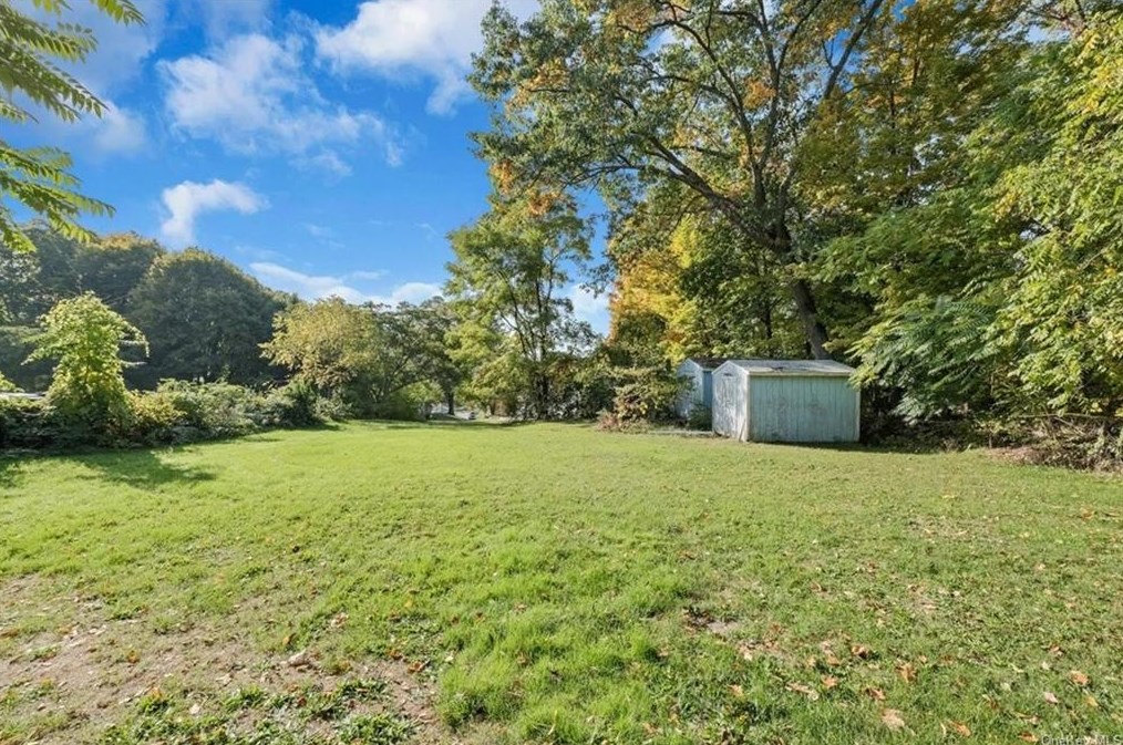 20 Plank Rd, Newburgh NY  12550-1980 exterior