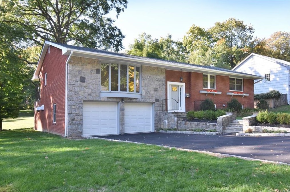 112 Sycamore Ln, Irvington on Hudson, NY 10533
