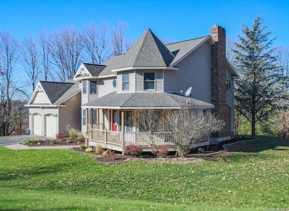 3 Longview Ter, Goshen, NY 10924-6612