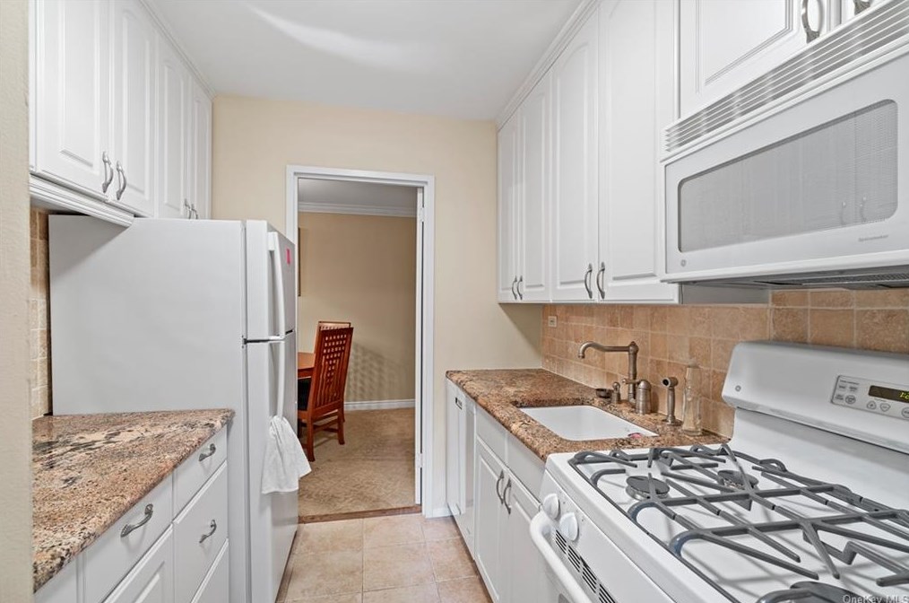 100 E Hartsdale Ave #3pe, Hartsdale, NY 10530