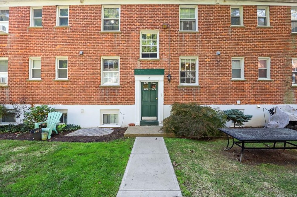 31 Fieldstone Dr #c3, Hartsdale, NY 10530