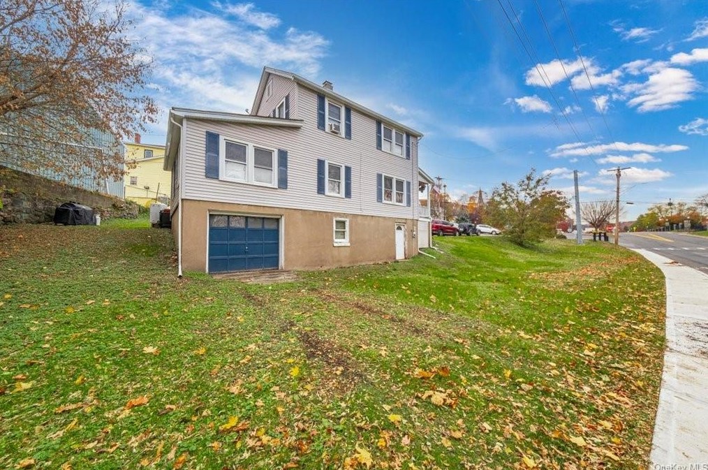 8 Webb Ln, Highland Falls, NY 10928
