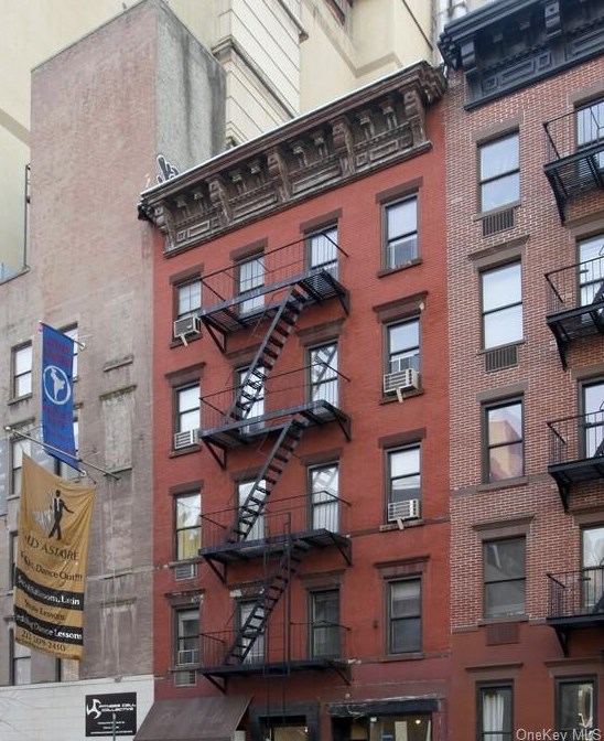 326 E 61st St, New York, NY 10065