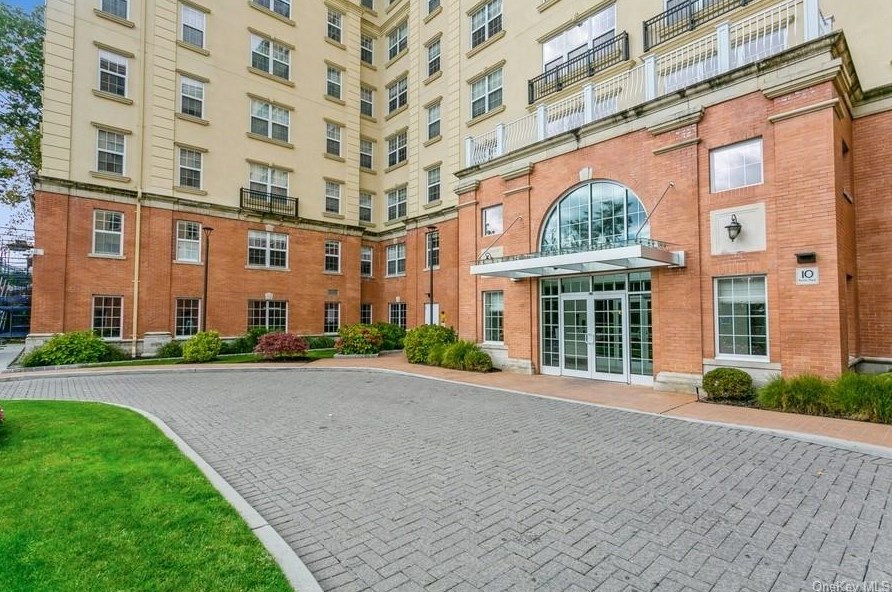 10 Byron Pl #515, Larchmont, NY 10538