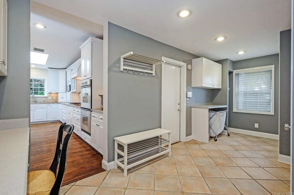 4 Fairlawn Ct, Rye NY exterior