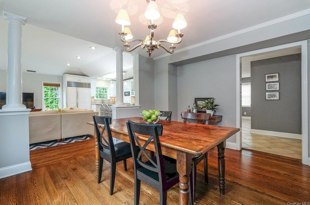 4 Fairlawn Ct, Rye NY exterior