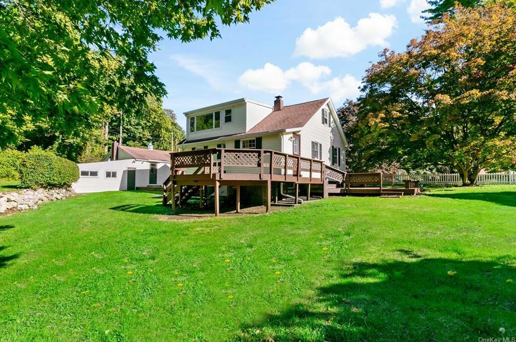 12 Wood Ave, Nelsonville, NY 10516