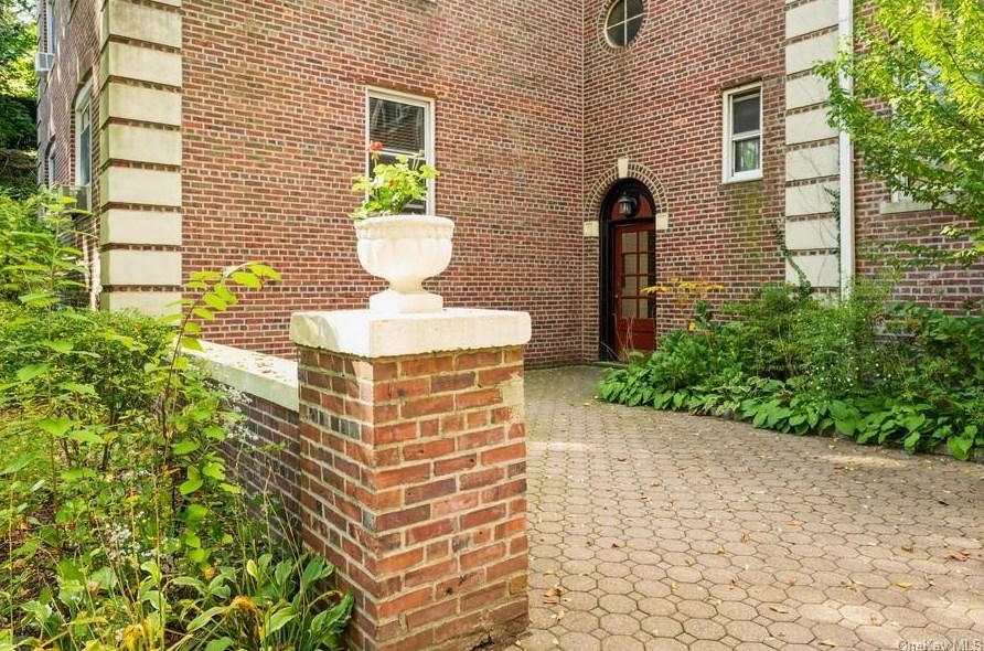 848 Palmer Rd #1e, Yonkers, NY 10708