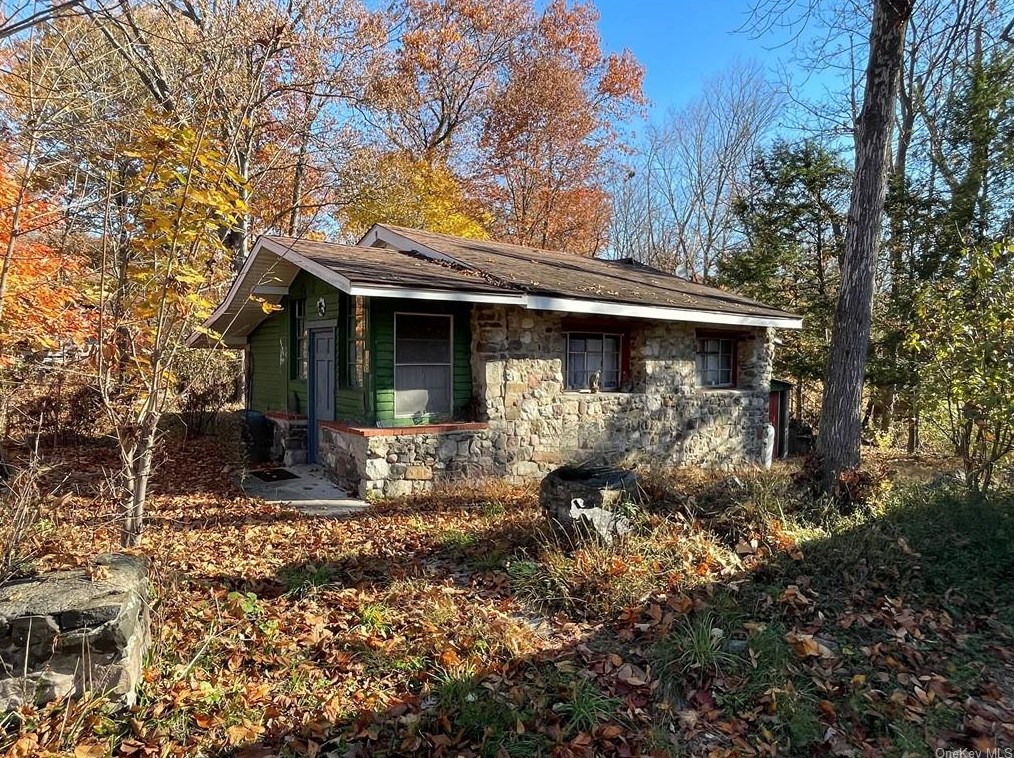 150 Ridge Rd, Westtown, NY 10998