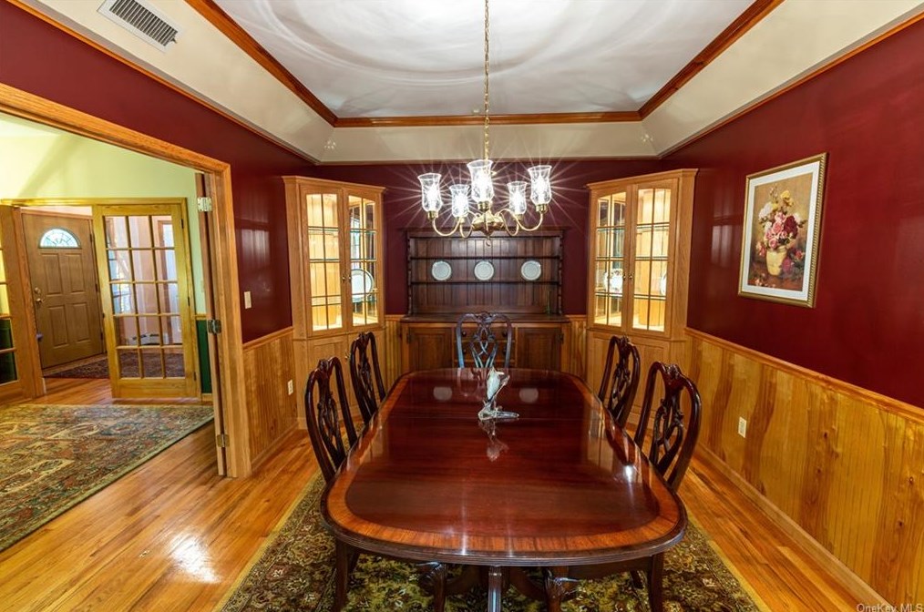 97 Ludlam Rd, Monroe NY 10950-4534 exterior