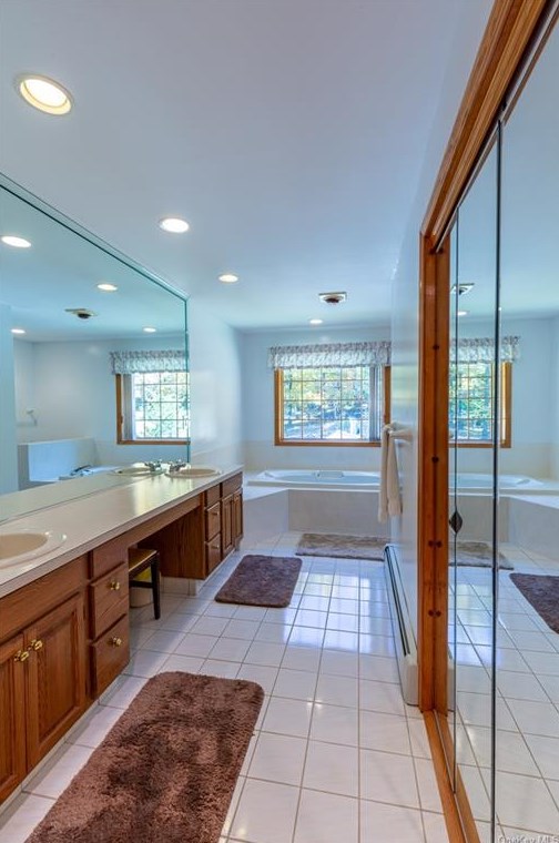 97 Ludlam Rd, Monroe NY 10950-4534 exterior