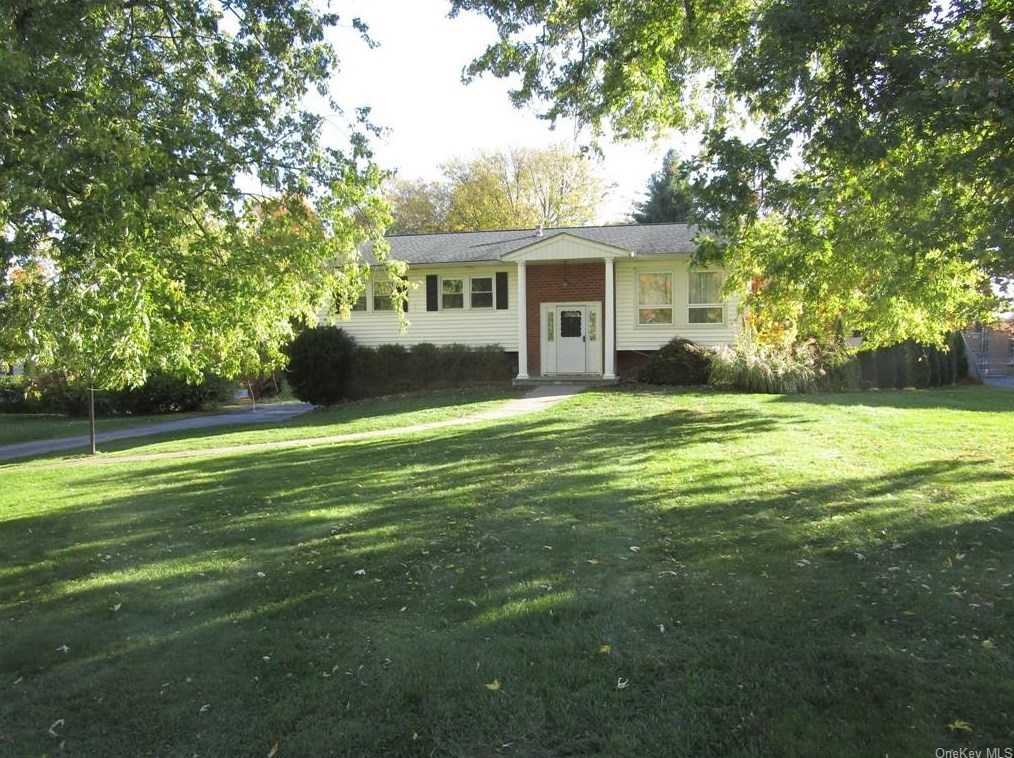 271 Somerston Rd, Yorktown Hgts, NY 10598