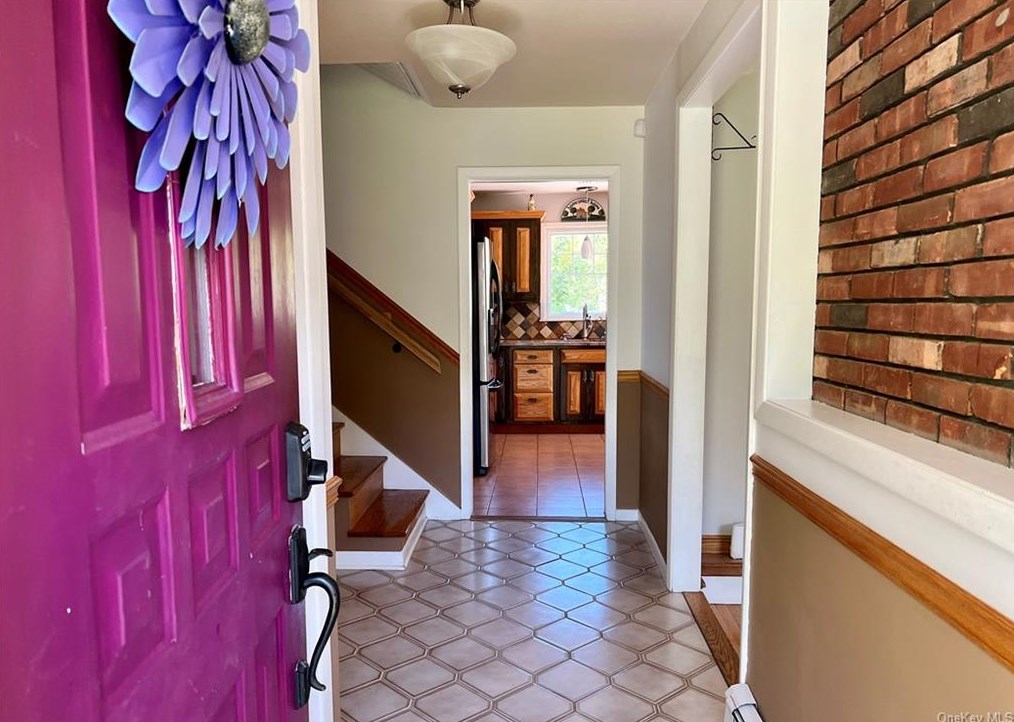 164 Rhinecliff Rd, Rhinebeck, NY 12572
