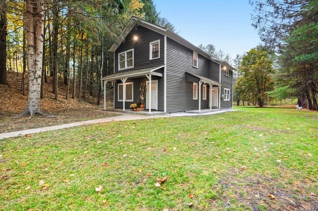 109 Summitville Rd, Wurtsboro, NY 12790-8336