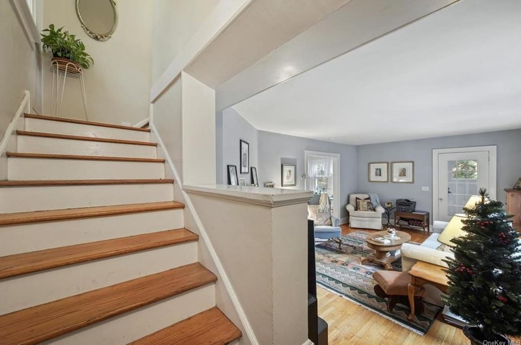 410 Decatur Ave, Peekskill NY 10566-2109 exterior