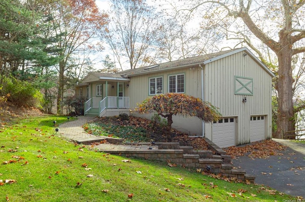 2760 Salt Point Turnpike, Clinton Crn, NY 12514