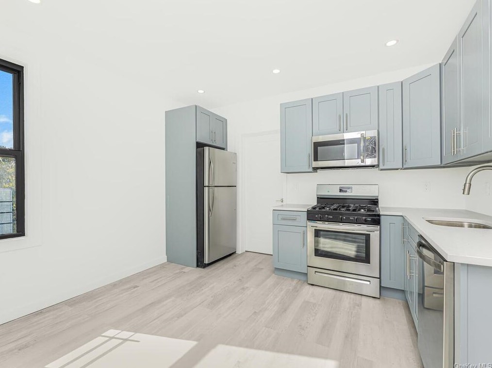 27 Cliff St #2a, Yonkers, NY 10701