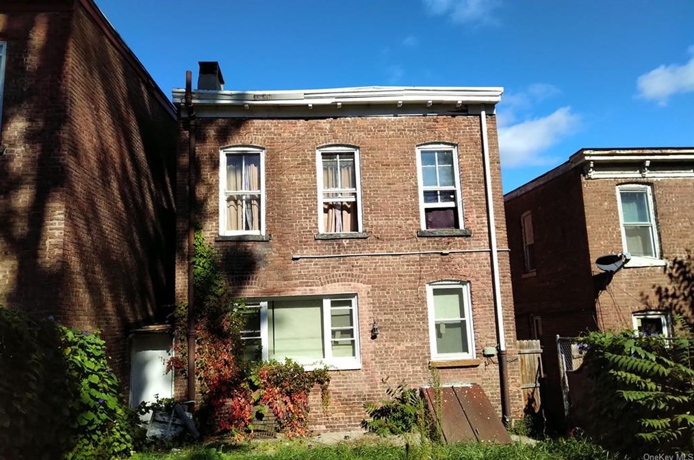 47 Benkard Ave, Newburgh, NY 12550-5912