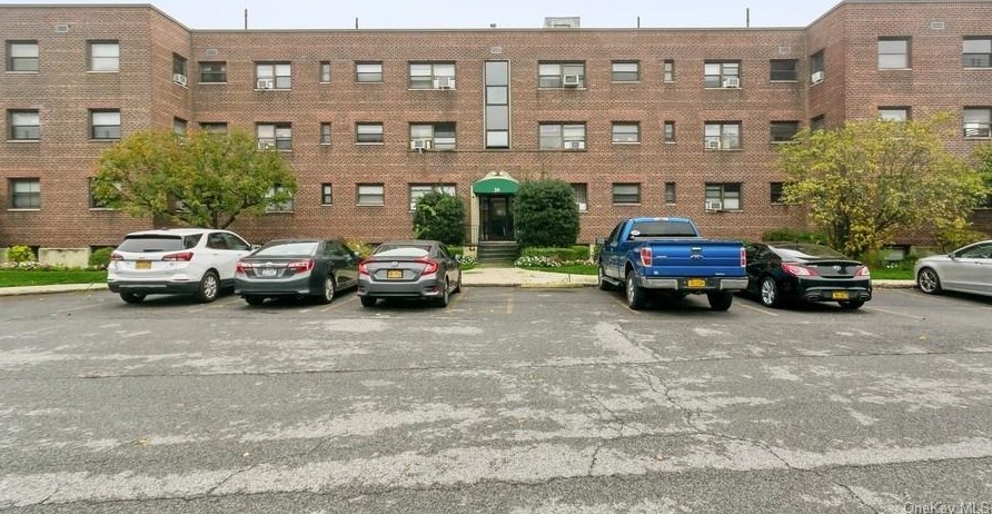 20 Shady Glen Ct #3h, New Rochelle, NY 10805