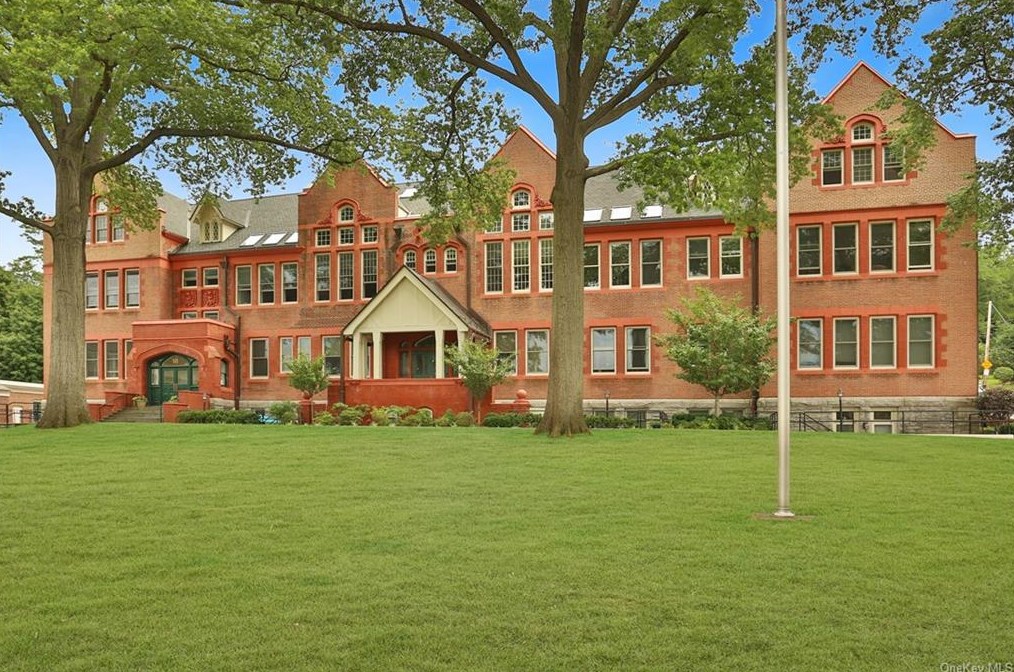 18 N Broadway #209, North Tarrytown, NY 10591