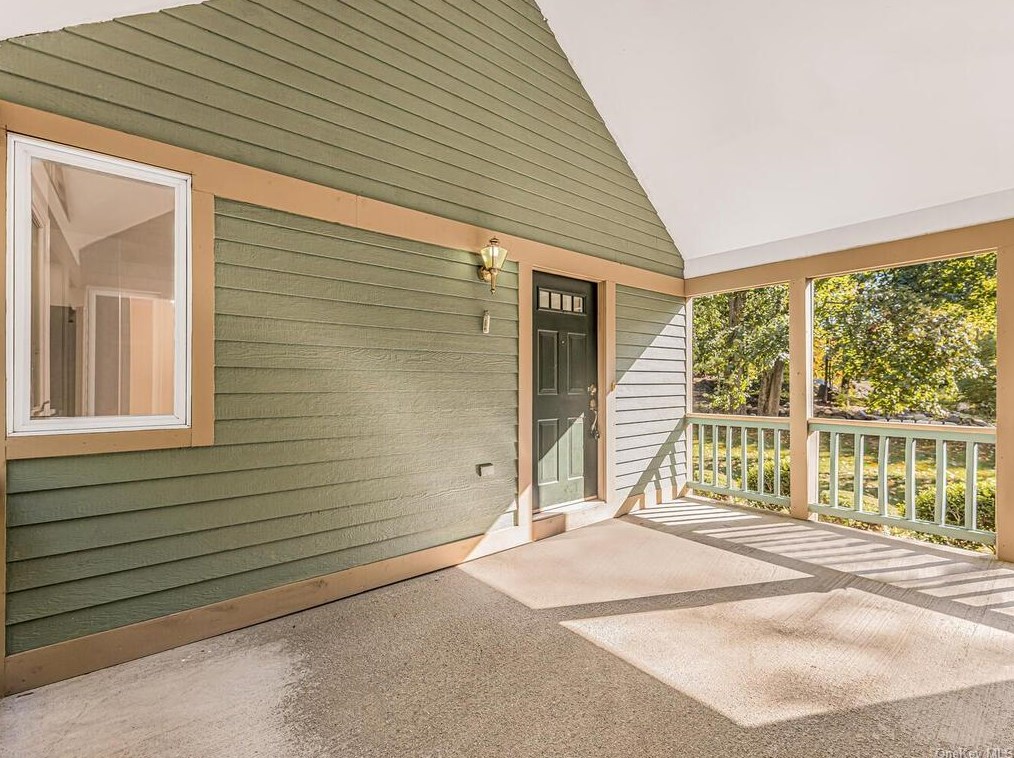 3602 Homestead Ct, Peekskill NY  10566-6903 exterior