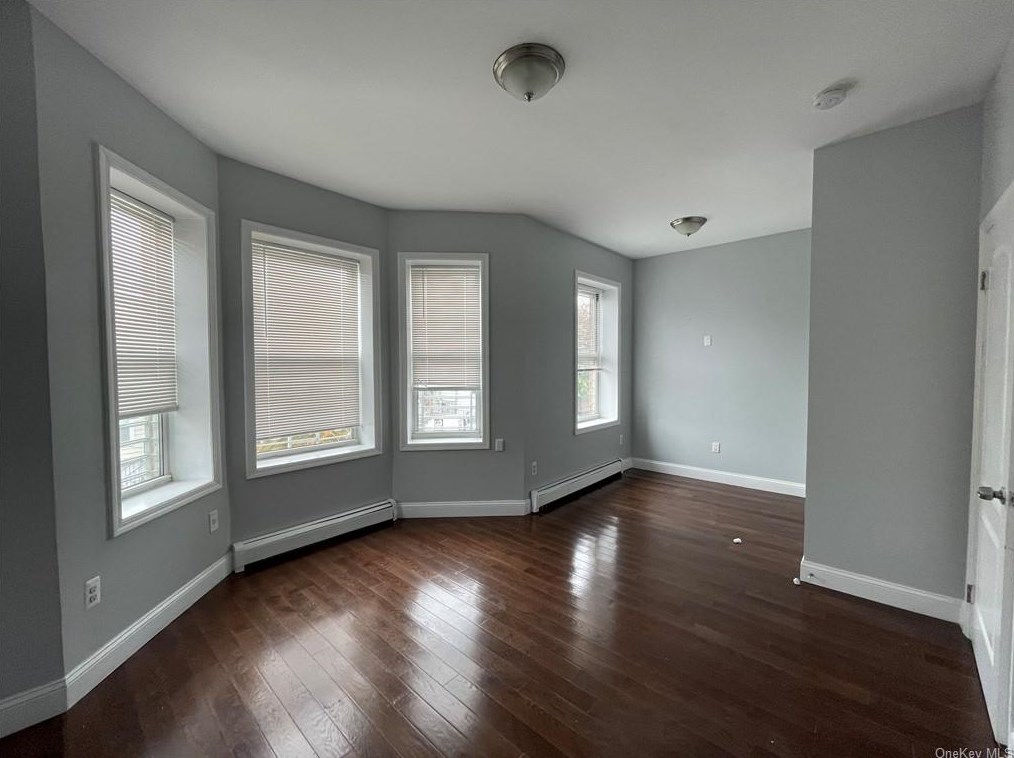 730 Van Nest Ave, Bronx, NY 10462