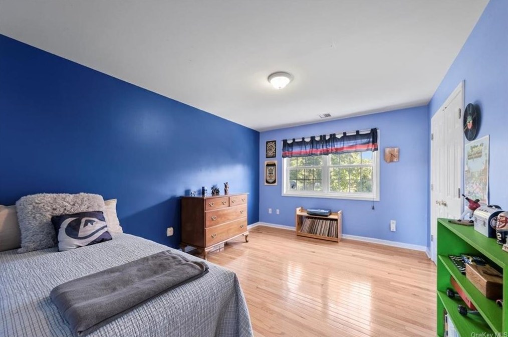 16 Tango Ln, Kent Lakes NY  10512-2242 exterior