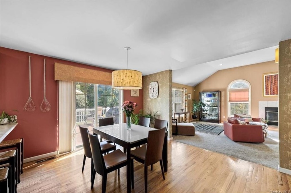 16 Tango Ln, Kent Lakes NY  10512-2242 exterior