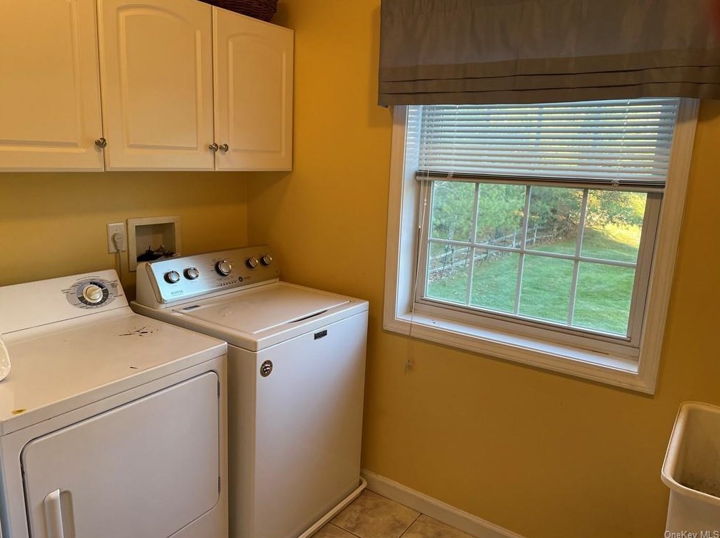 16 Tango Ln, Kent Lakes NY  10512-2242 exterior