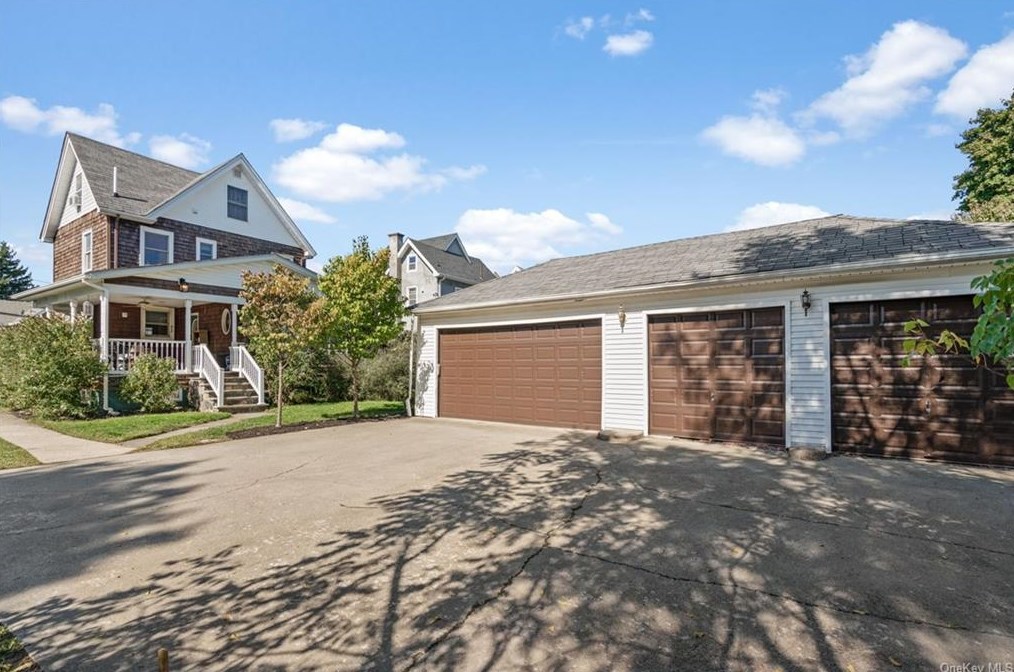 317 Ringgold St, Peekskill, NY 10566
