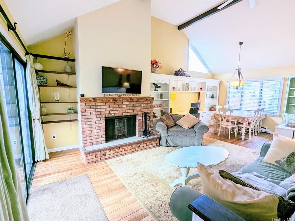 61 Peach Ct, Goldens Bridge, NY 10526
