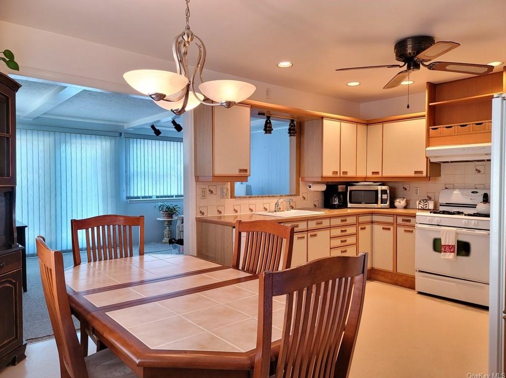 539 Wagner Ave, Mamaroneck NY  10543-2031 exterior