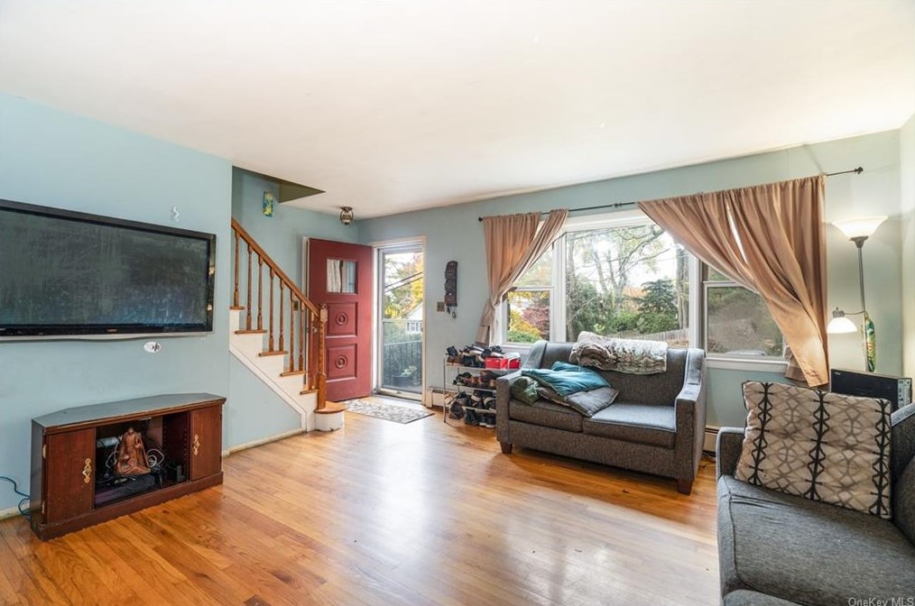 203 Eastern Ave, Crotonville, NY 10562