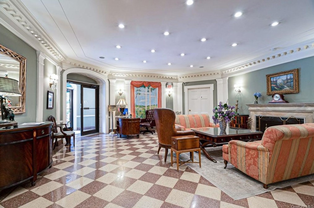 45 Popham Rd #2k, Scarsdale, NY 10583