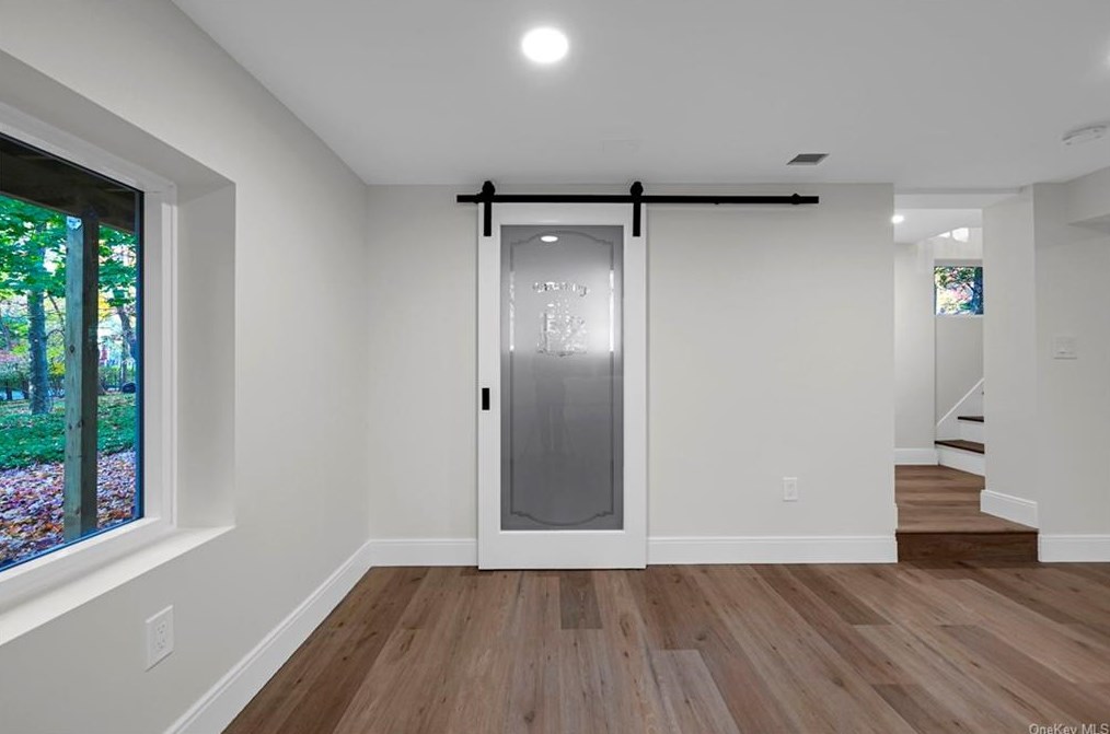 21 Birch St, Chestnut Ridge NY  10965-3006 exterior