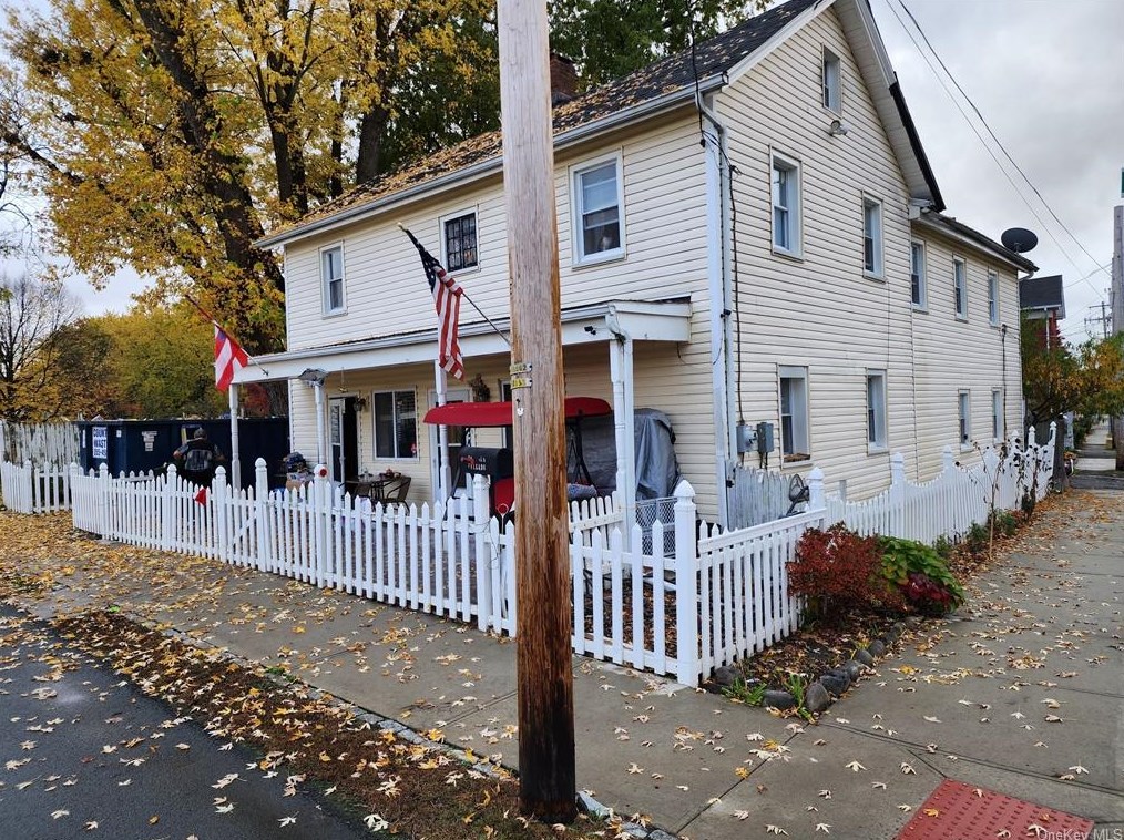 35 Railroad Ave, Port Jervis, NY 12771-3000