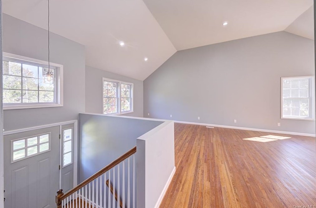 4 Bruschetti Ct, Walden, NY 12586