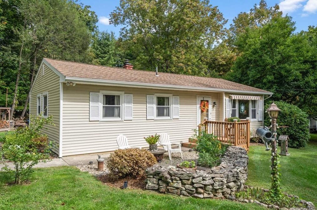 119 Weyants Ln, Newburgh, NY 12550