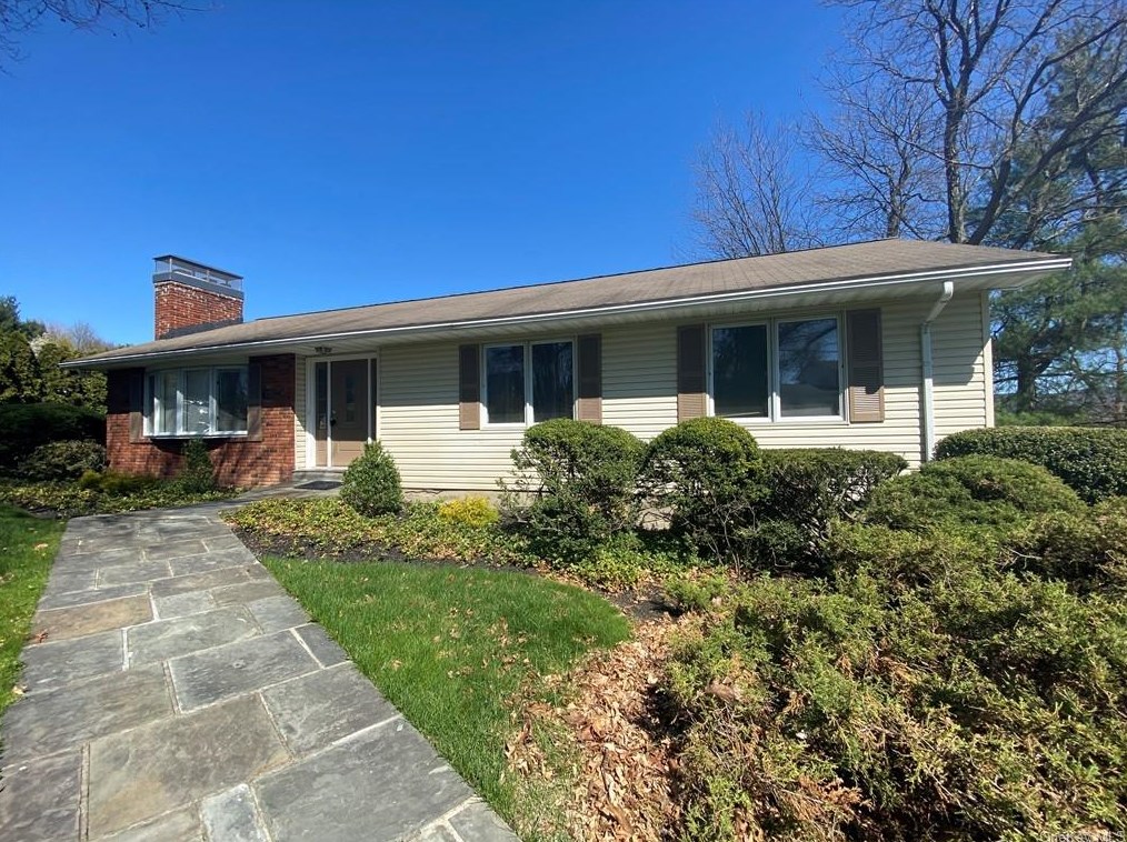 52 Susan Dr, Newburgh, NY 12550