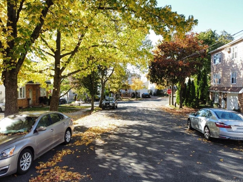 26 Duke Pl, Staten Island, NY 10314-5148