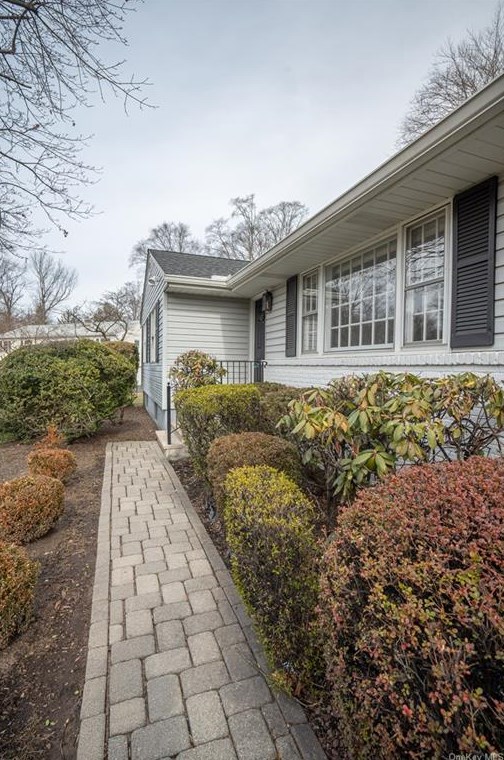 4 Boecher Ct, New City, NY 10956-2501