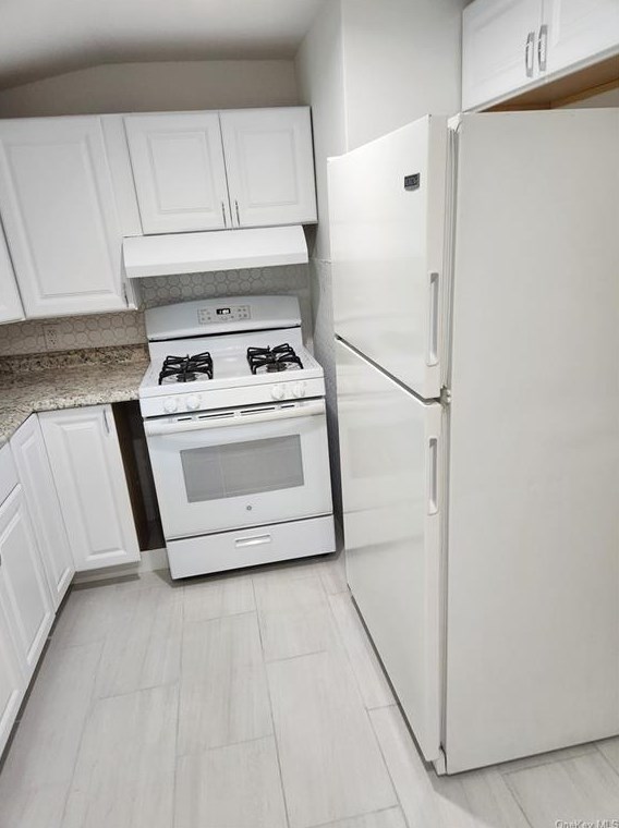 84 Seley Dr, Babylon, NY 11703