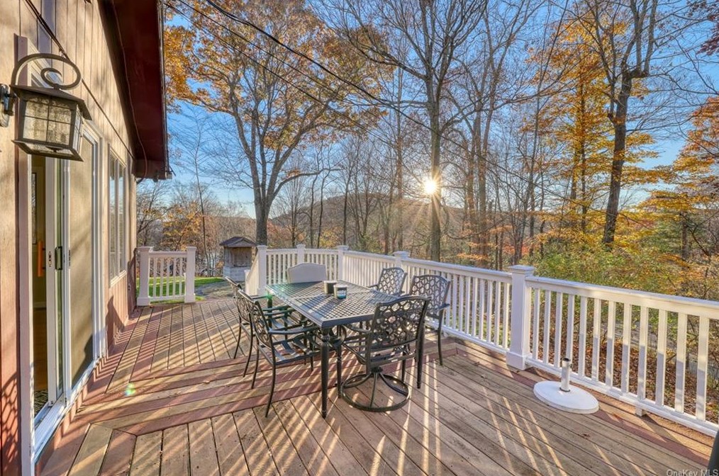 45 Rambler Rd, Kent Lakes NY  10512-3100 exterior