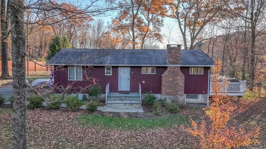 45 Rambler Rd, Kent Lakes, NY 10512-3100