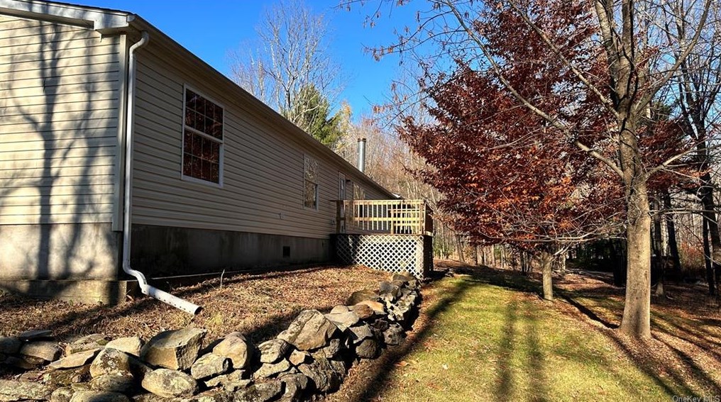 81 Lindholm Rd, Hurleyville, NY 12747